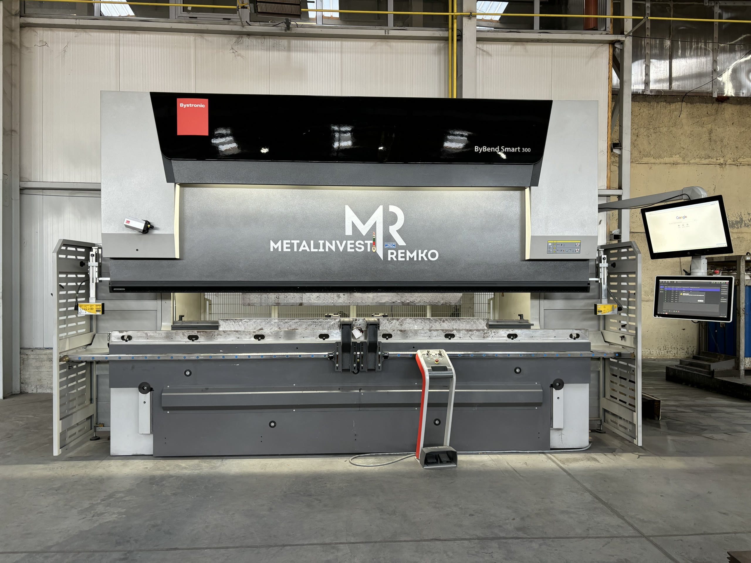Bystronic Press Brake 300 t., 4000 mm length